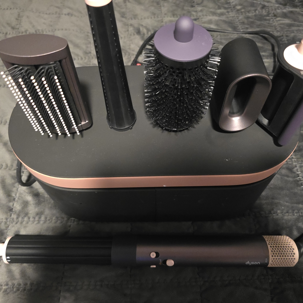 Dyson Airwrap Limited Edition  Plum